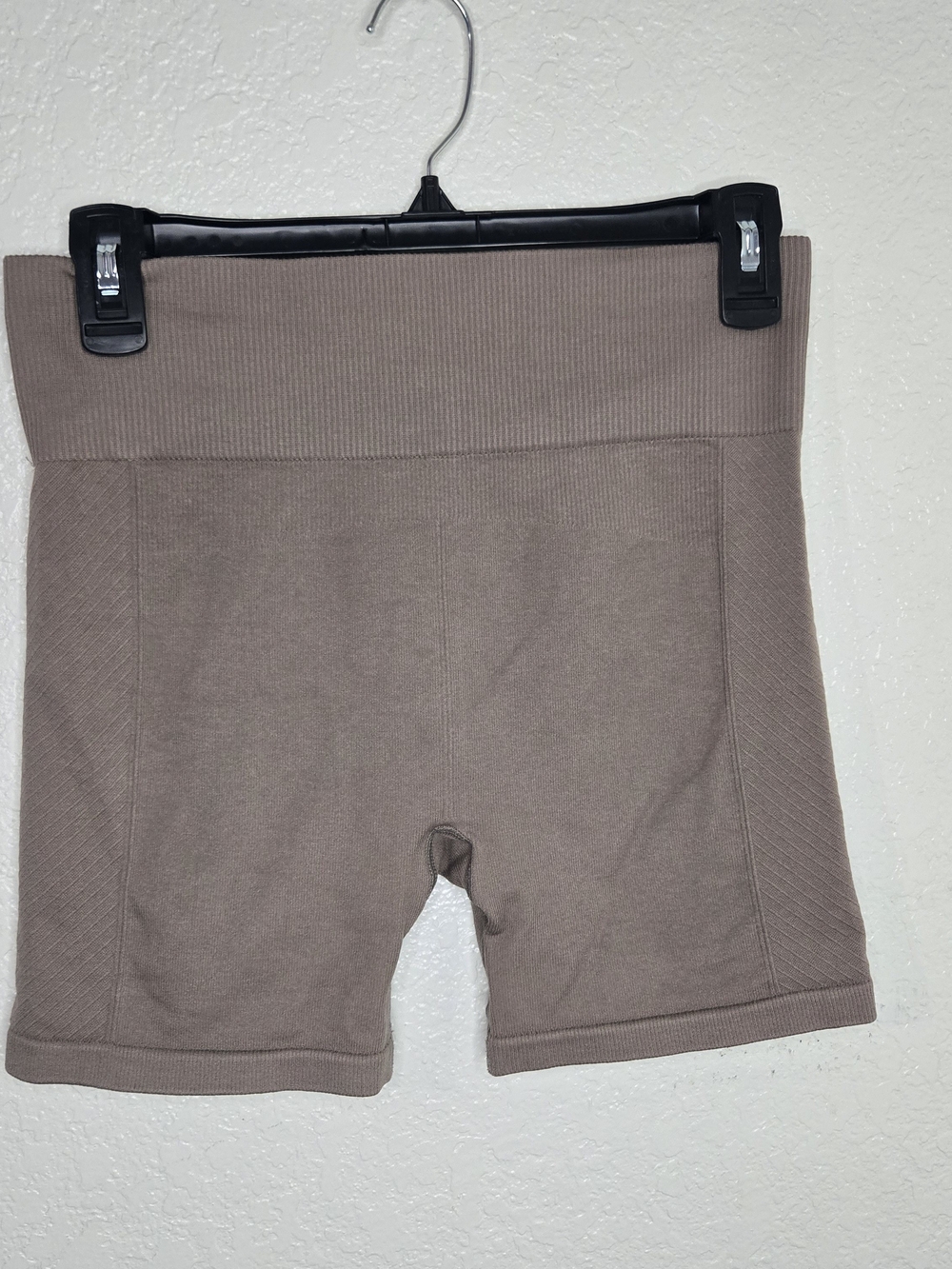 Women’s High-Waist Seamless Bike Shorts — Taupe - Picture 2 of 2